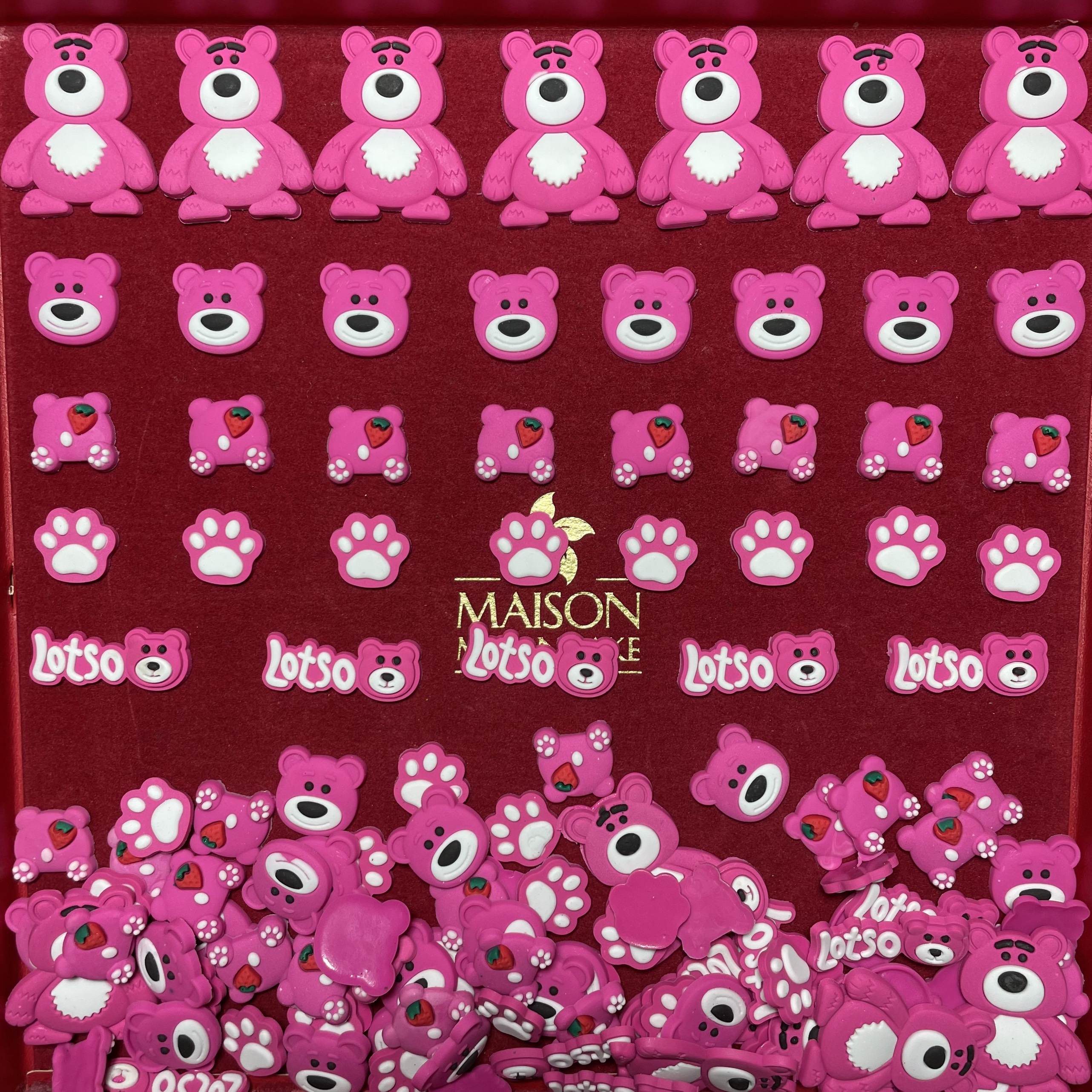 Quà Tặng Sticker gấu dâu