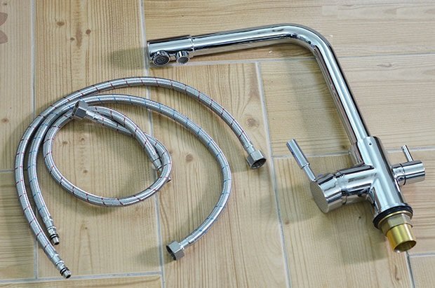Vòi rửa bát nóng lạnh 3 đường nước