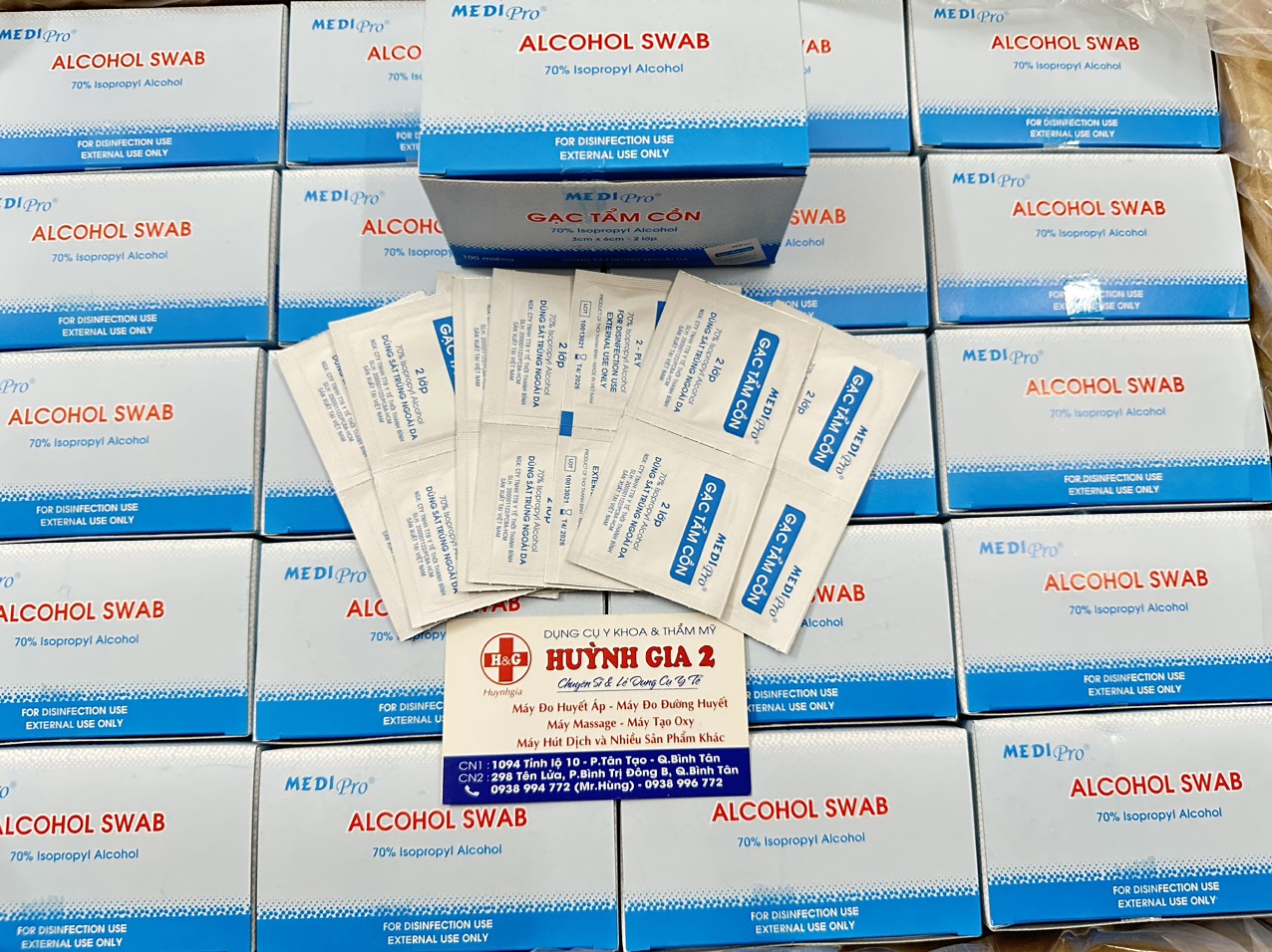 Gạc tẩm cồn medipro hộp 100 miếng chính hãng