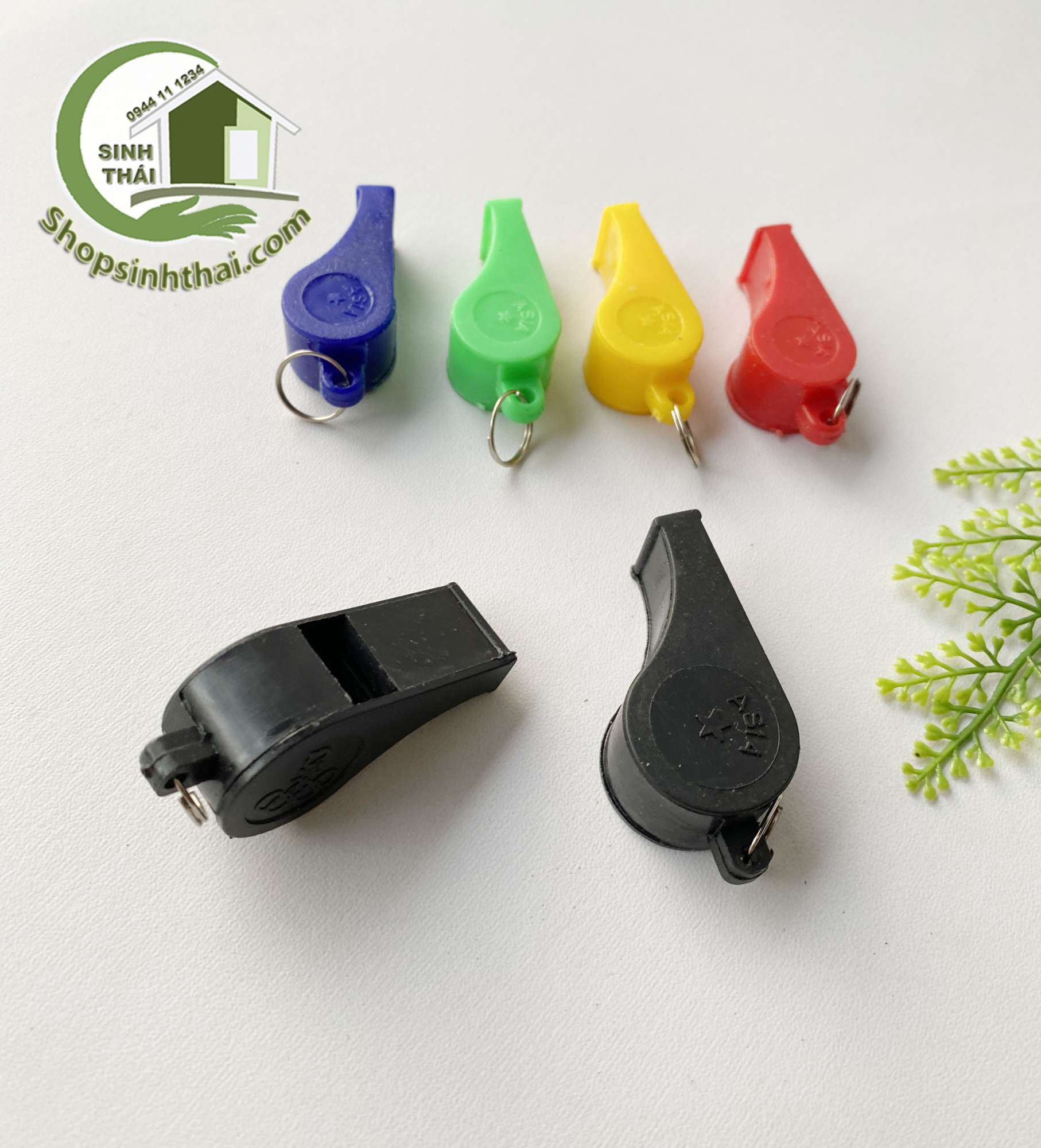 [HCM]Còi thổi trọng tài còi nhựa thể thao nhiều màu - giao màu ngẫu nhiên