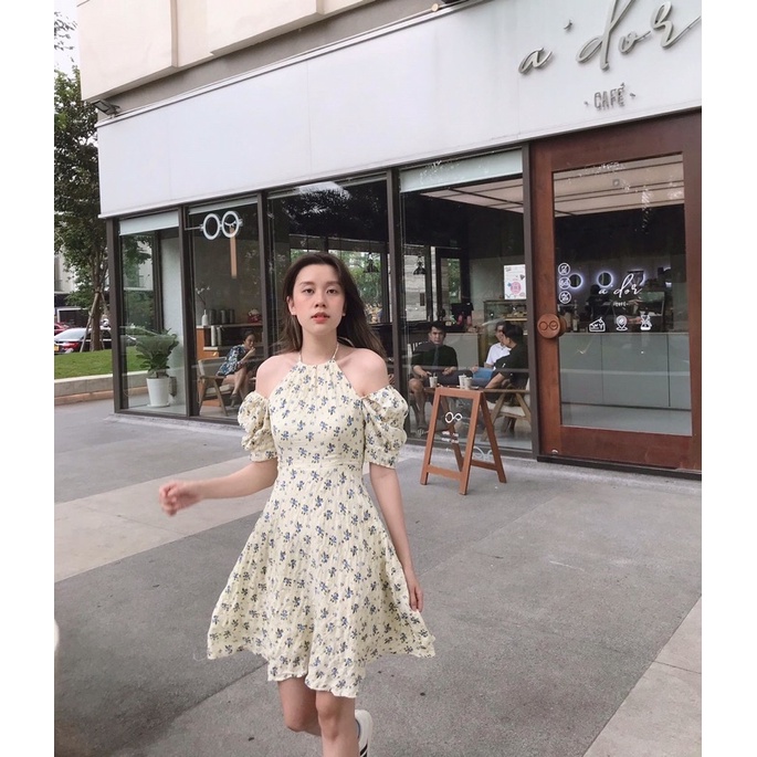 [3-5/8 Hoàn Tiền 25%]Đầm cutout cổ yếm