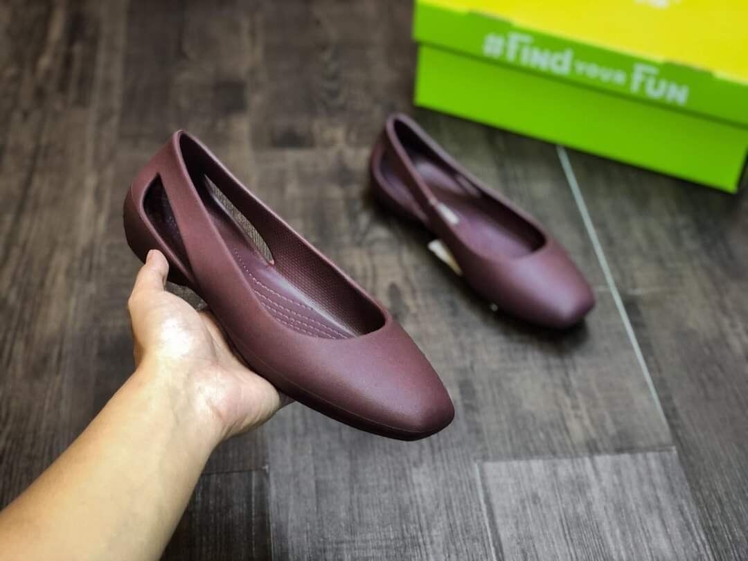 HOT ● GIÀY BÚP BÊ CROCS- LAURA SLOANE CHO NỮ