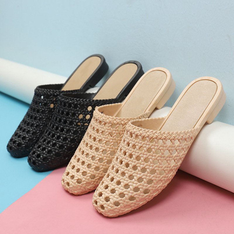 Dép bít nhựa nữ đế thấp (2cm)