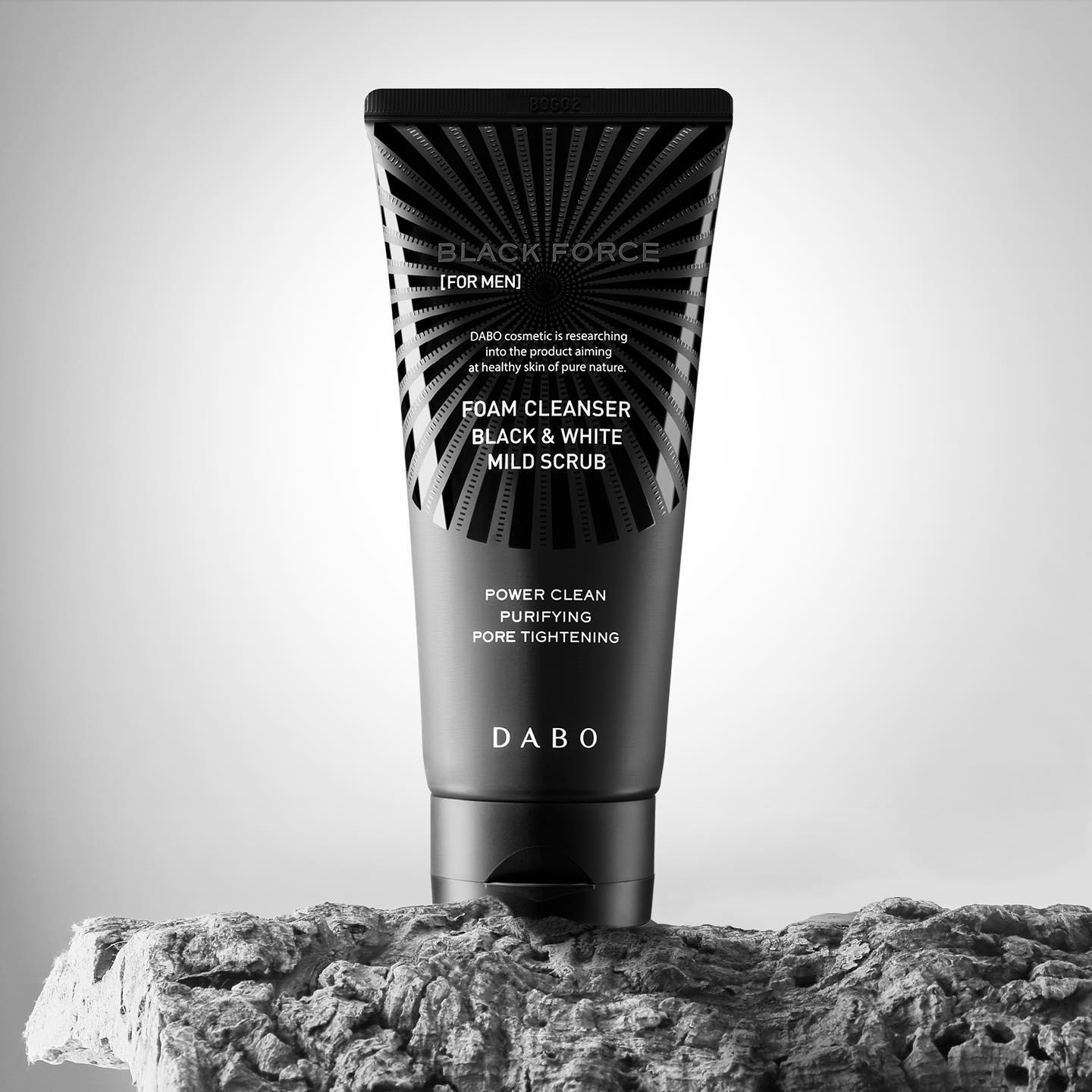 Sữa rửa mặt cao cấp cho nam DABO Black Force For Men 120ml