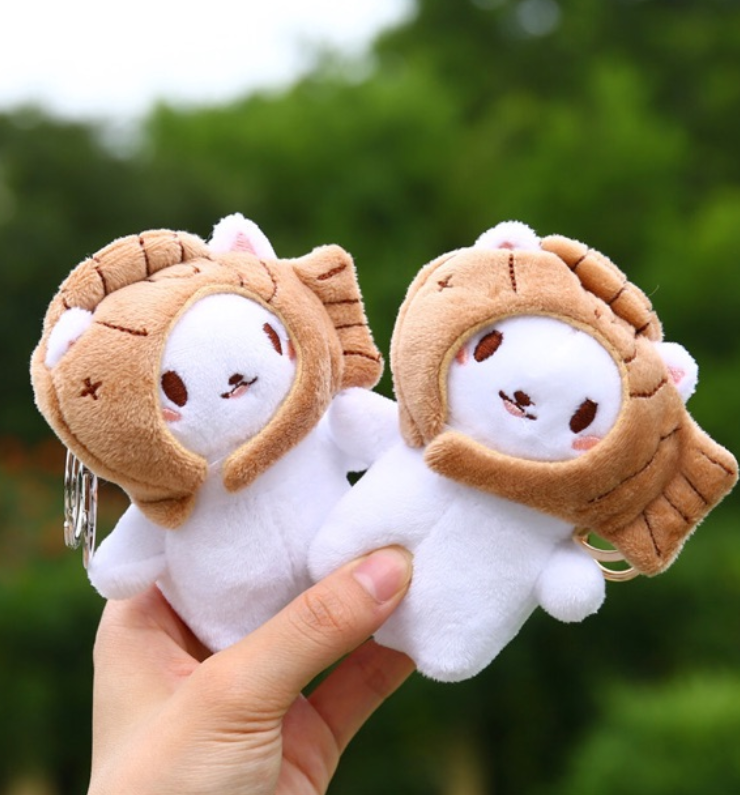 Móc khoá mèo bông đội nón cá