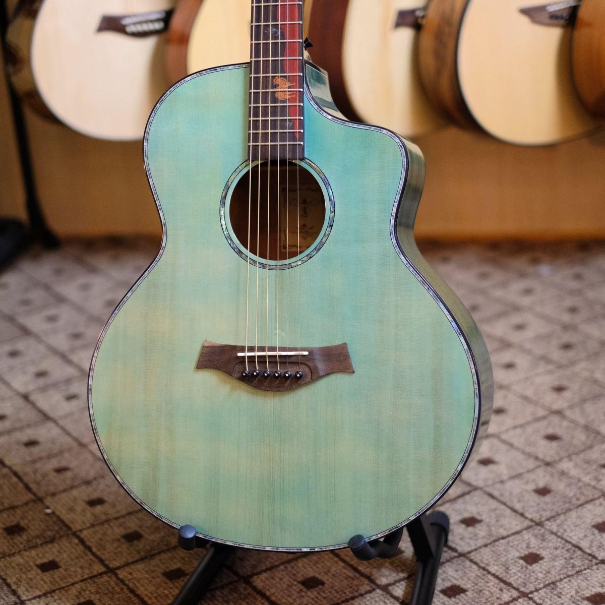 ĐÀN GUITAR TAKLA M580 MÀU XANH RÊU