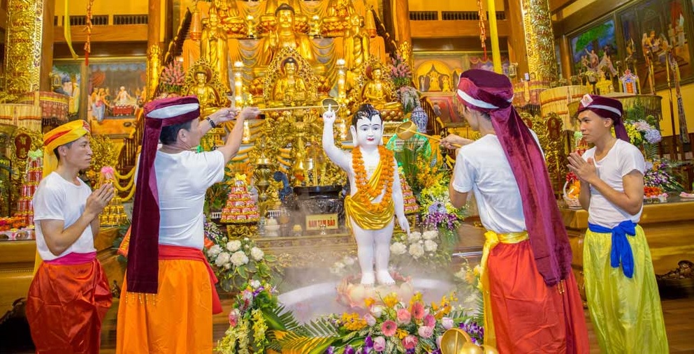 Chậu Vàng Tắm Phật