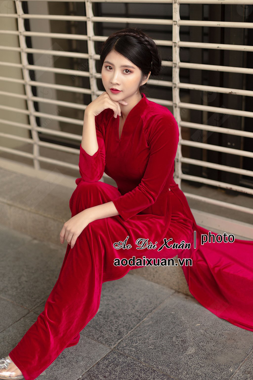 Áo dài nhung đỏ cách tân - 201208