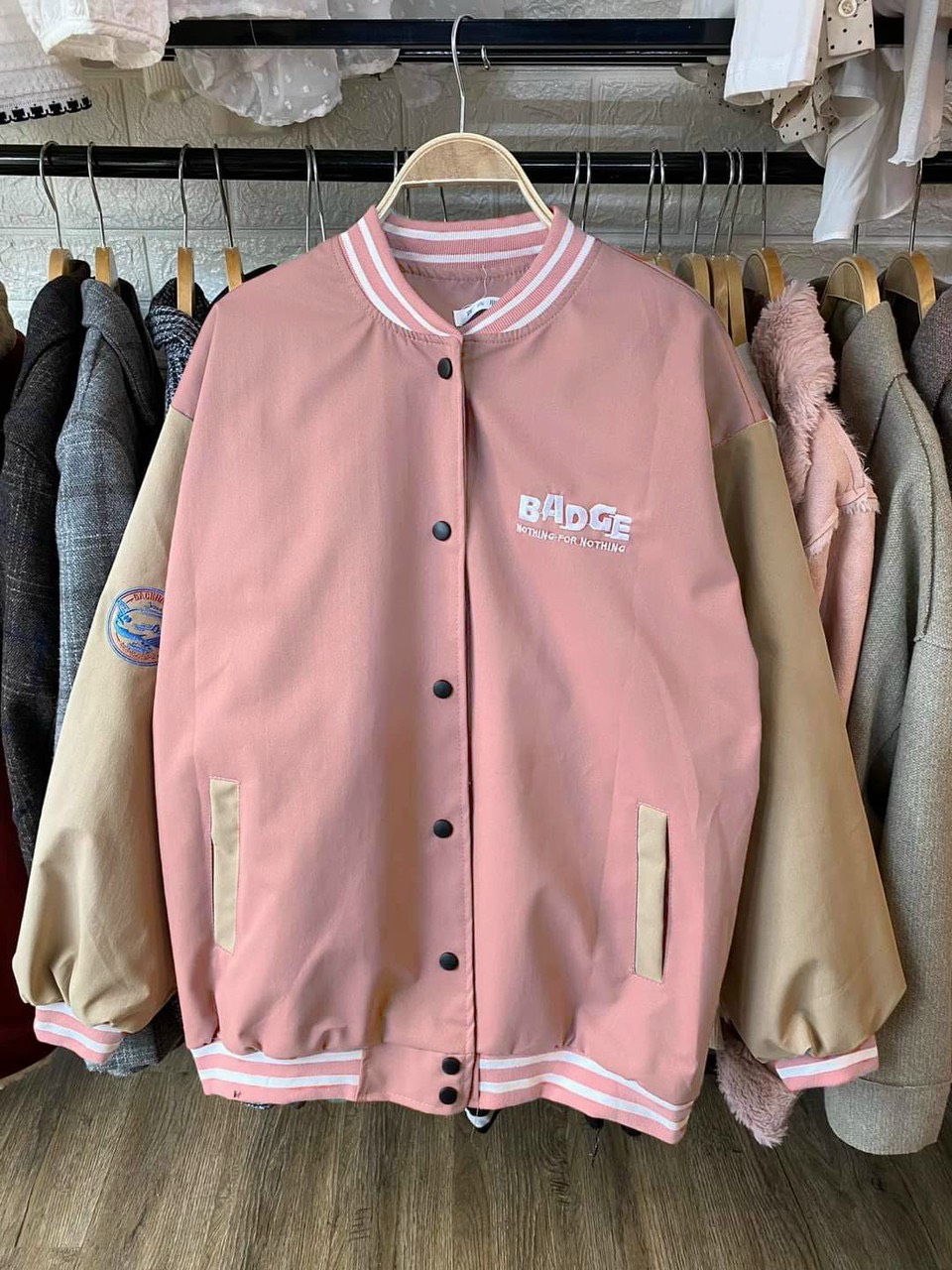 [HCM]Áo Khoác Dù Bomber Tuổi Teen Thêu Chữ BADGE 2 Lớp Dày Dặn Đủ Màu Đủ Size Về- Phaleshop