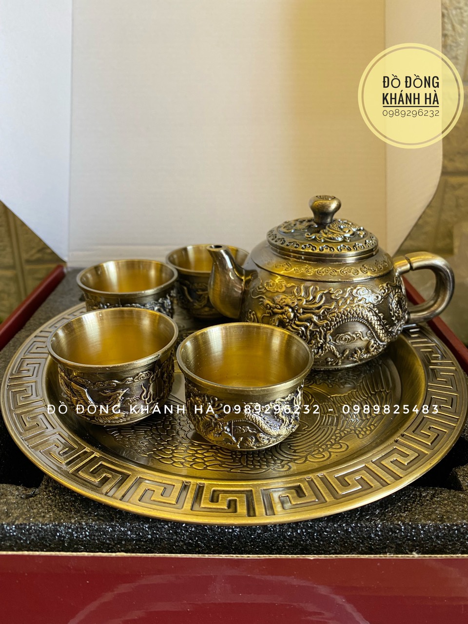 Bộ ấm chén Rồng phượng bằng đồng vàng