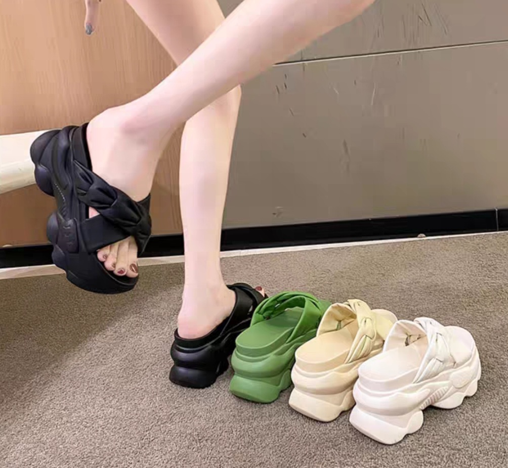 Dép đế bánh mì quai chéo 8p