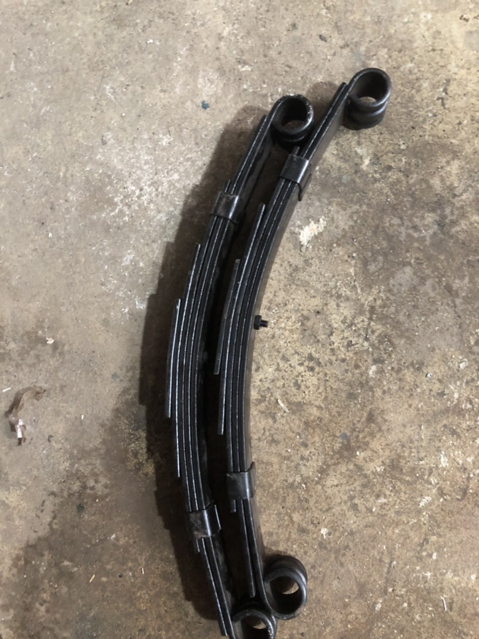 Cặp nhíp dài 53cm,nhíp 5 lá,bản rộng 5cm, tải trọng 500 kg,dùng ráp xe ba gác,ba bánh,4 bánh,xe lôi