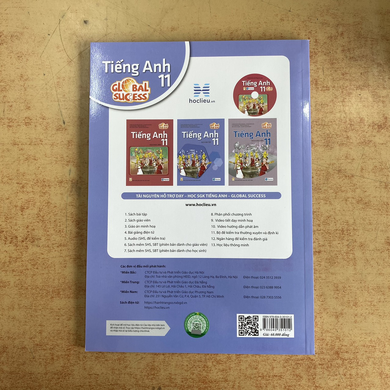 Tiếng Anh 11 SBT