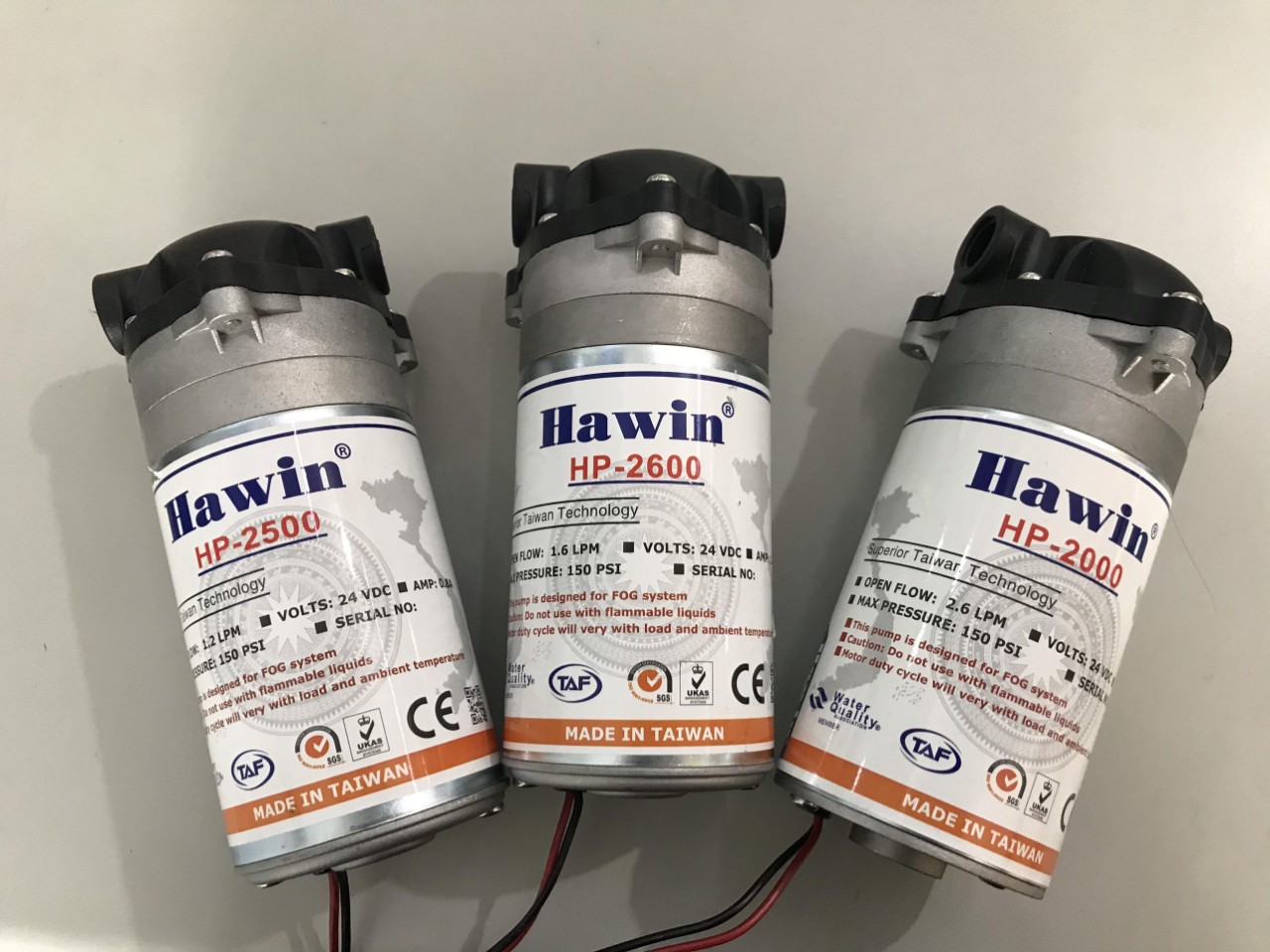 Máy phun sương HP-2000 kèm nguồn 29V hiệu Hawin (Phun từ 20 đến 50 Béc)
