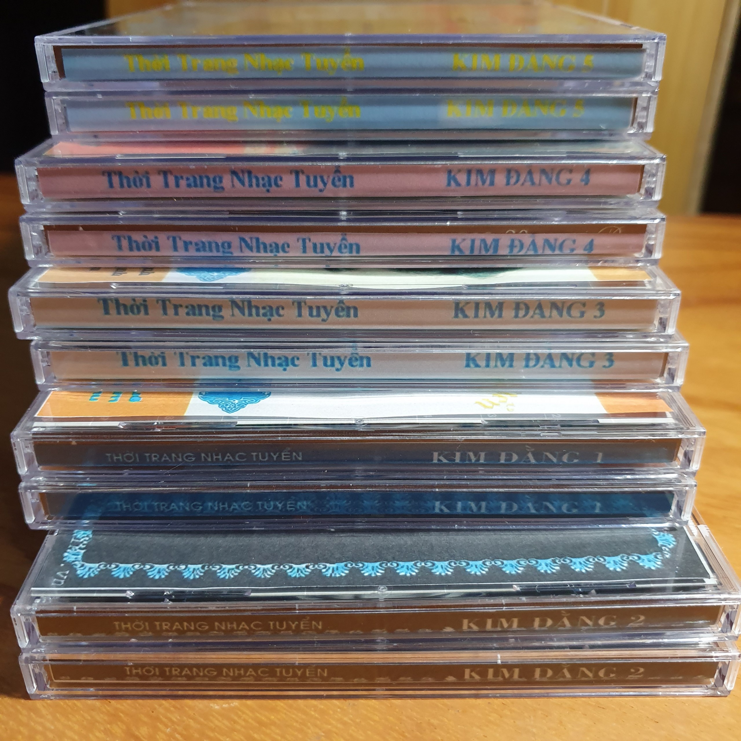 [MDCD] Bộ 10 Đĩa CD Nhạc 1975 - Bộ Kim Đằng