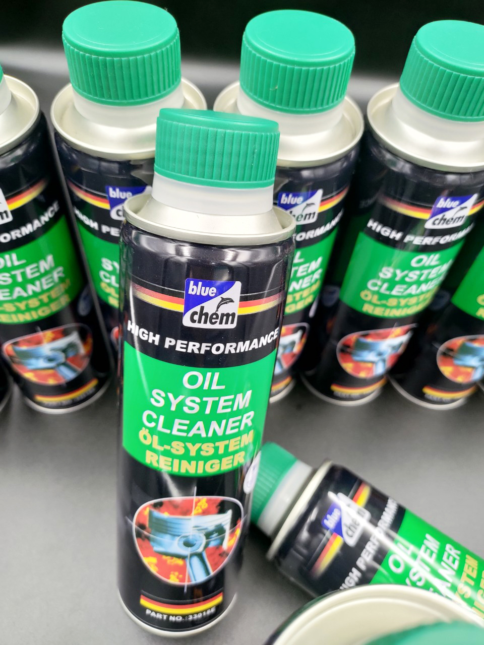[HCM]Bluechem Oil System Cleaner (Vệ sinh động cơ) 250ml