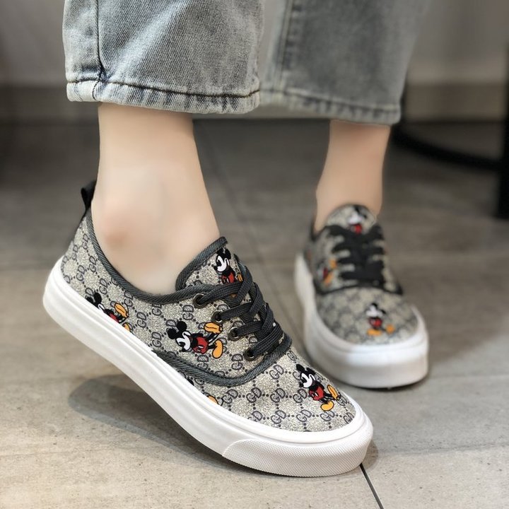 Giày nữ  họa tiết mickey