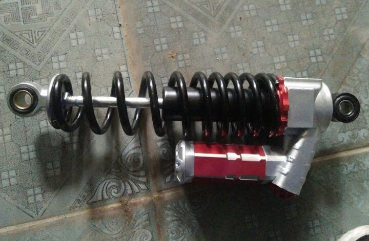 Giảm sóc sau xe máy điện 133s bình dầu