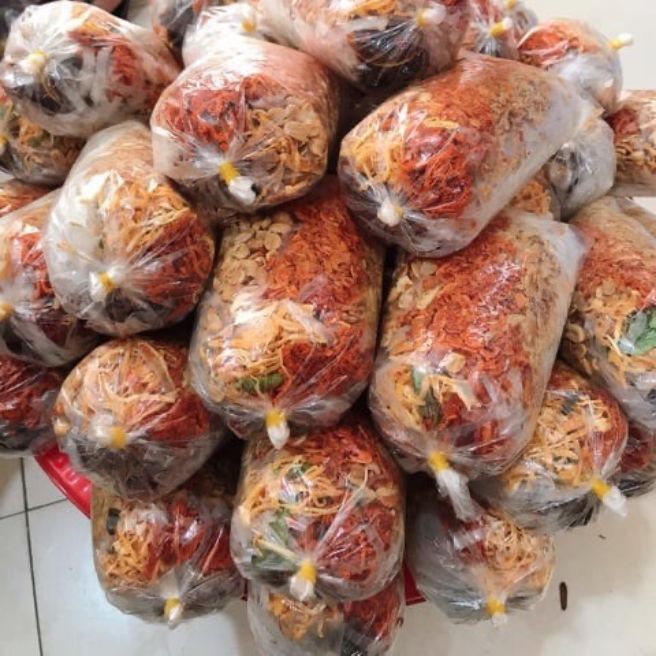 1 bịch bánh tráng trộn thập cẩm satế ĐỂ RIÊNG BƠ