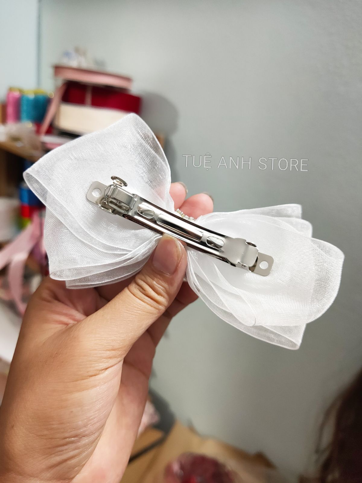 Cặp tóc/Dây buộc tóc tông trắng tiêu thư bồng bềnh