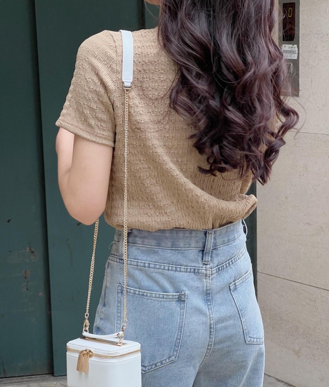 Áo Thun Cổ Tròn Xốp Nhăn - Leda