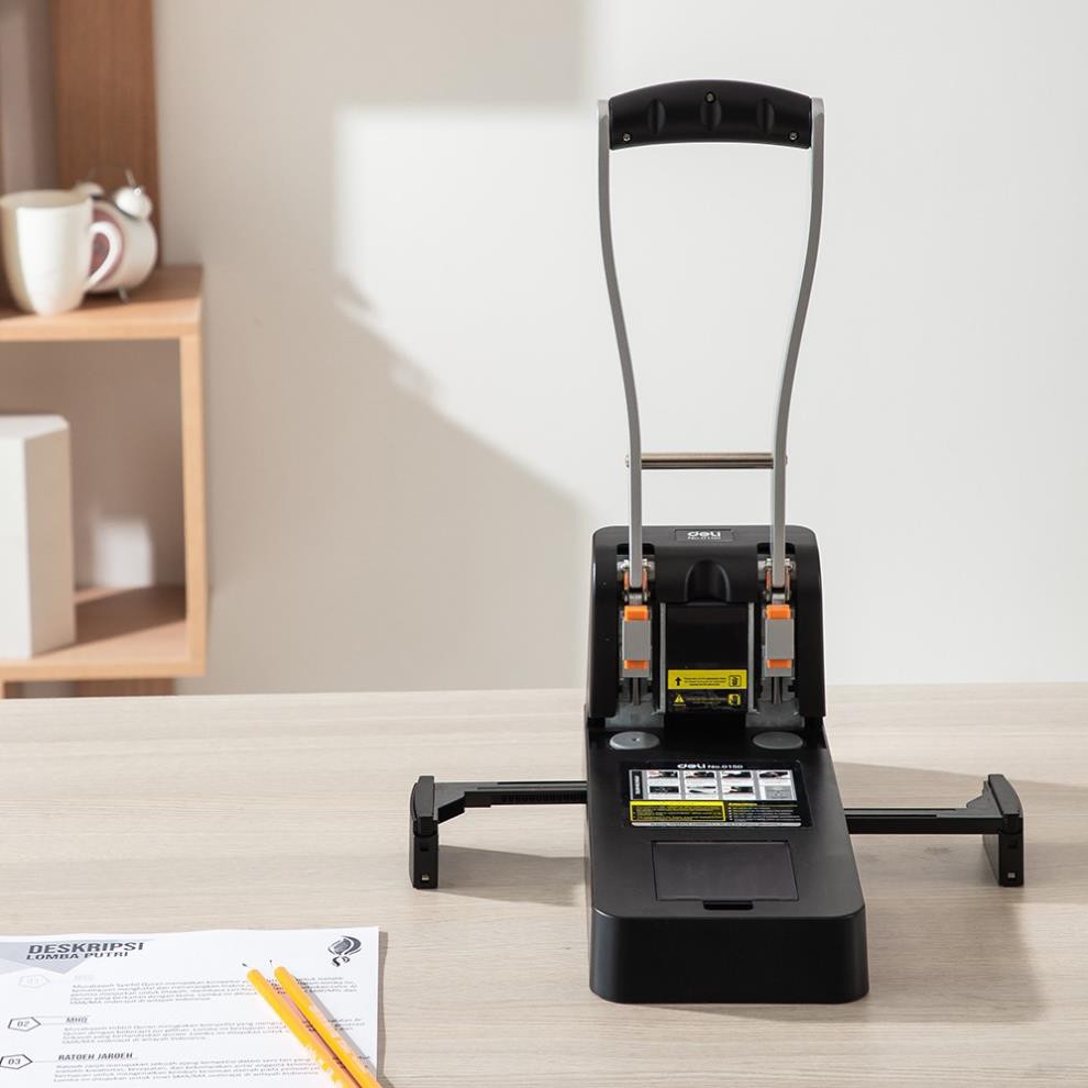 Máy đục lỗ đại 150 tờ Deli 150 (E0150)