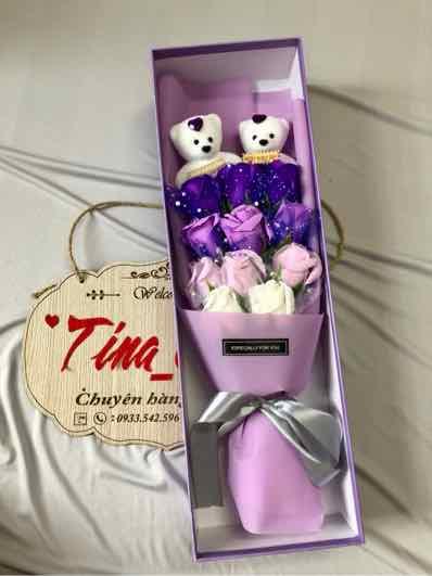 HỘP HOA SÁP THƠM 11 BÔNG 2 GẤU