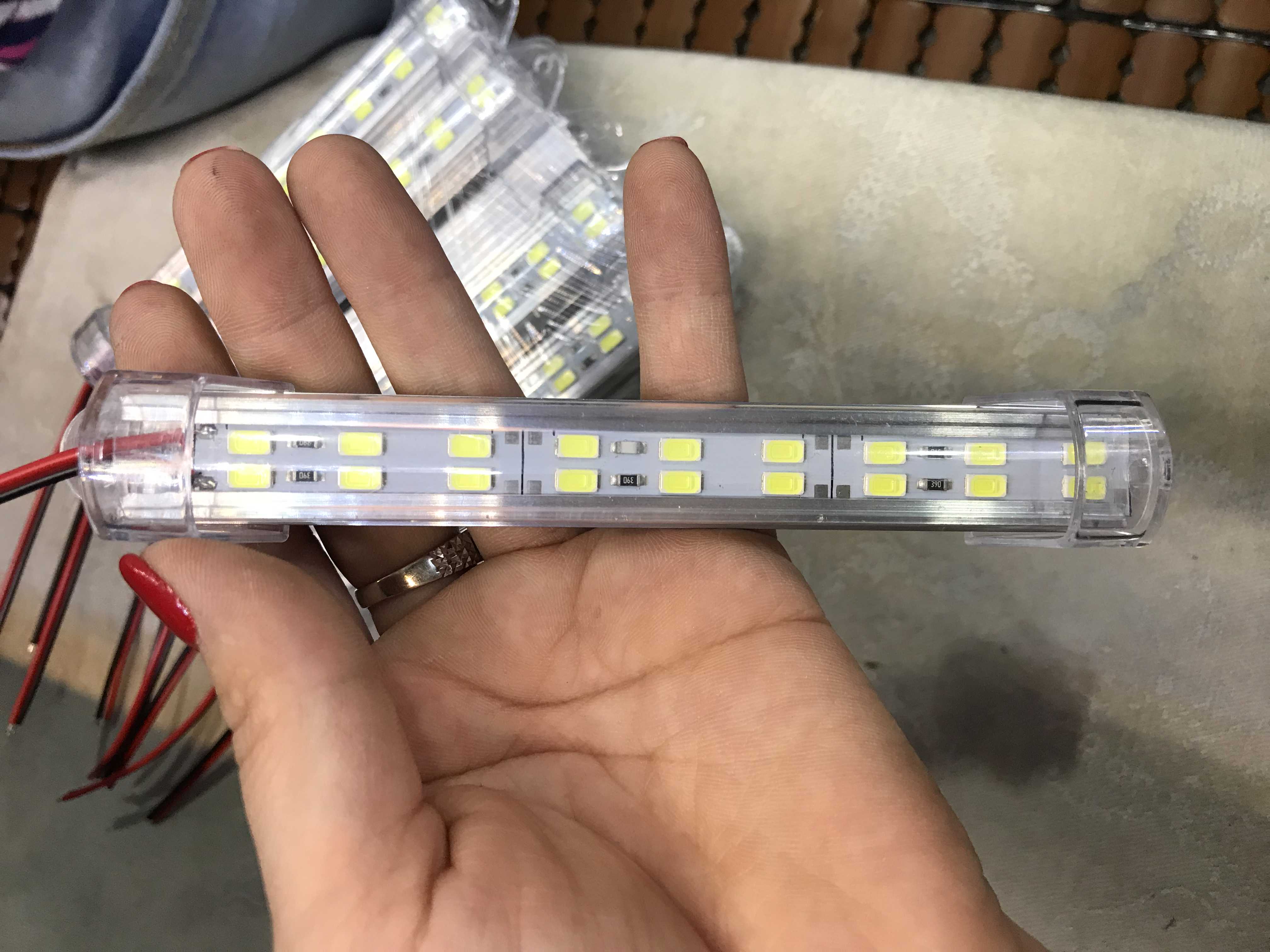 Led liền máng có đầu bịt nhôm 15cm - ledlienmangcodaubit15cm