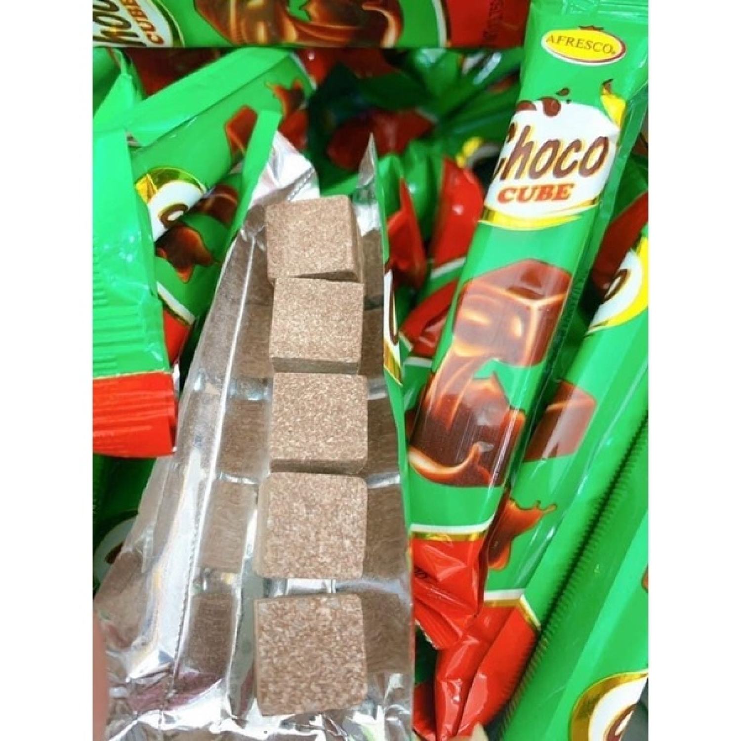 1 Bịch 50 Gói Kẹo Choco Cube (mỗi thanh 5 viên tổng gói 100 viên)