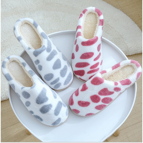 Dép bông chấm bi - chọn lên 1 size