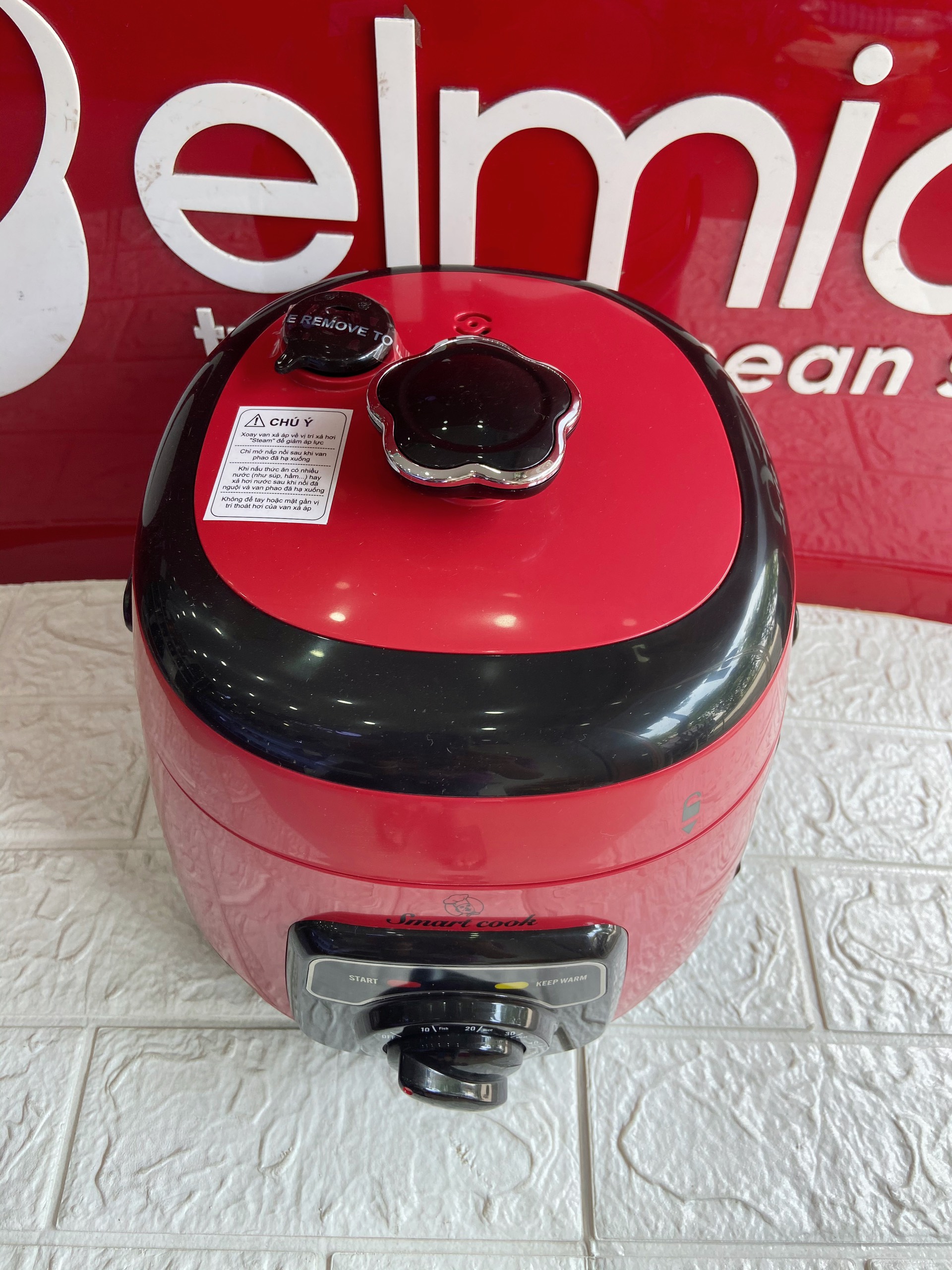 Nồi áp suất PCS-1803 / 2,5L