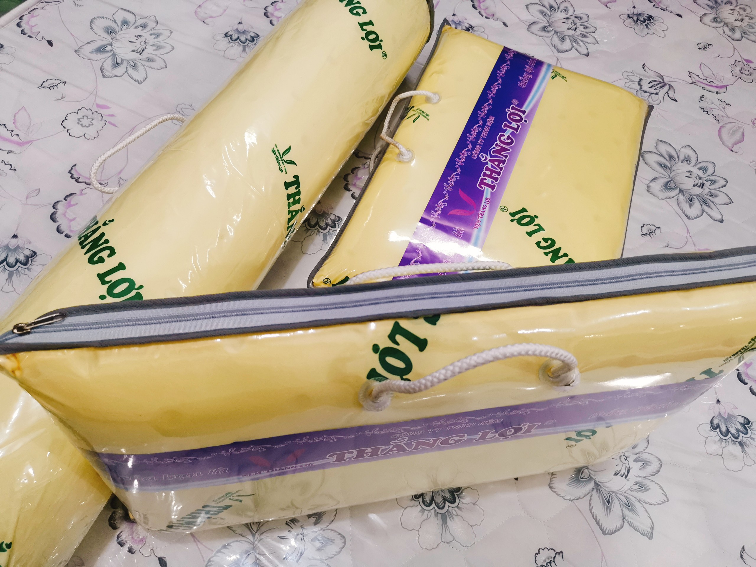 [HCM]BỘ 3 GỐI CAO SU NON THẮNG LỢI 40cm x 60cm