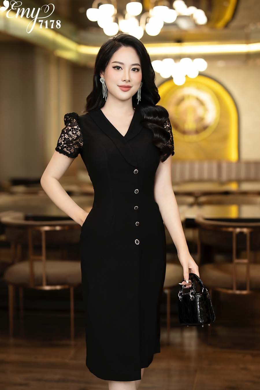 Đầm EMY EM7178  Suông A Đen Phối Ren