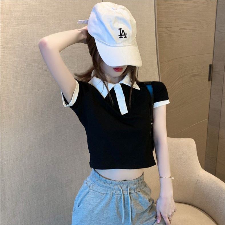 Áo thun nữ cổ phối màu đen trắng