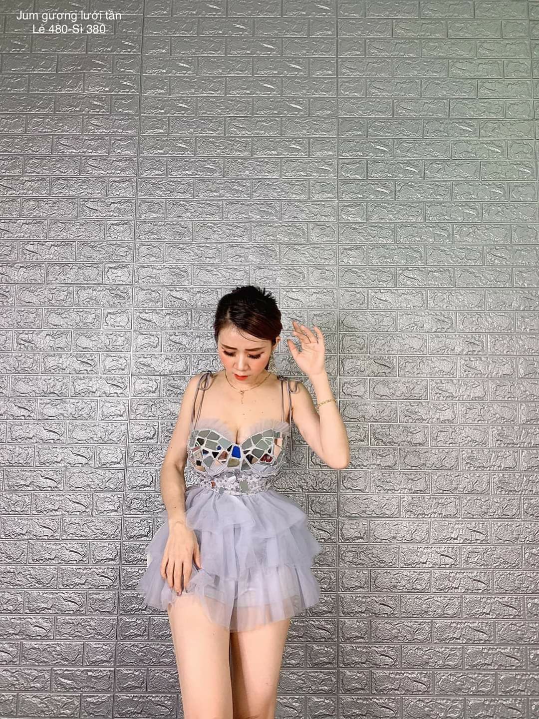 đầm xòe 2 dây đắp kiếng sexy