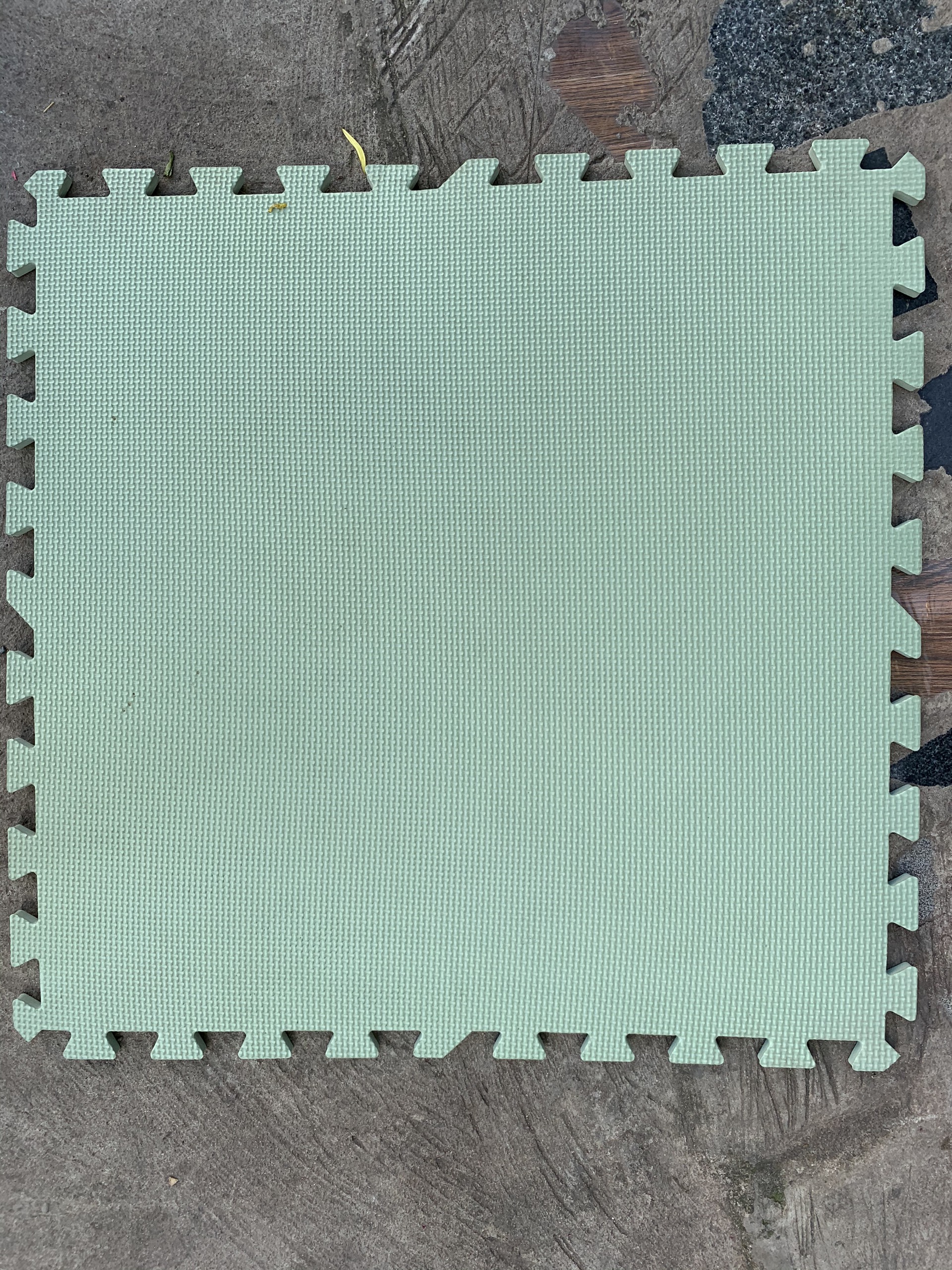 [HCM]Thảm xốp kích thước 60.60 dày 1cm  1 viền chéo