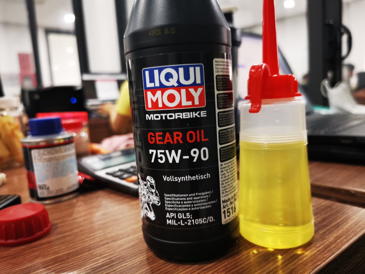 [HCM]Bình Châm Nhớt Có Vạch Bình Tra Dầu Máy 150ml