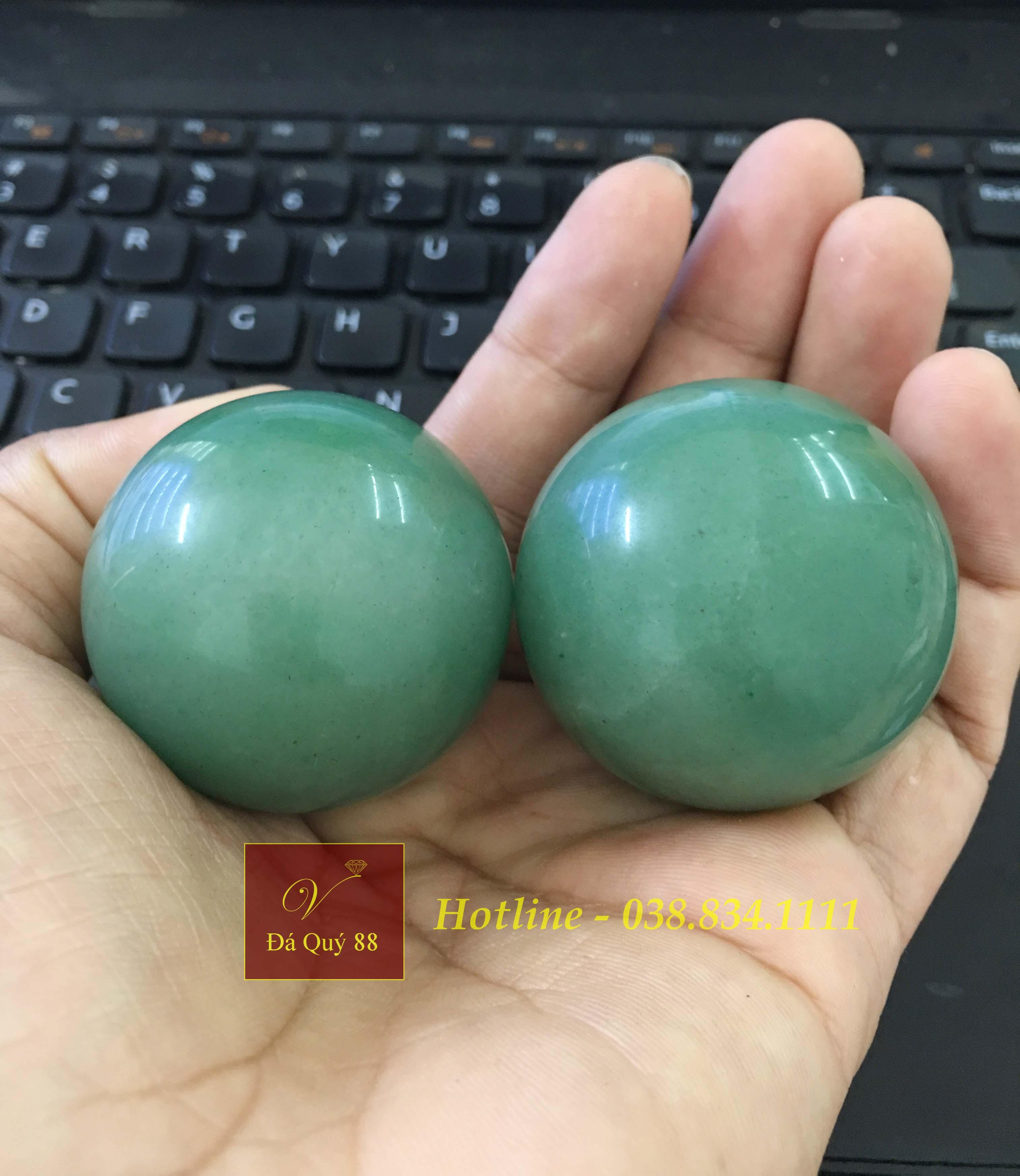 Cặp Bi Lăn Tay Mát Xa Đá Thạch Anh Xanh Tự Nhiên Nguyên Khối Vip