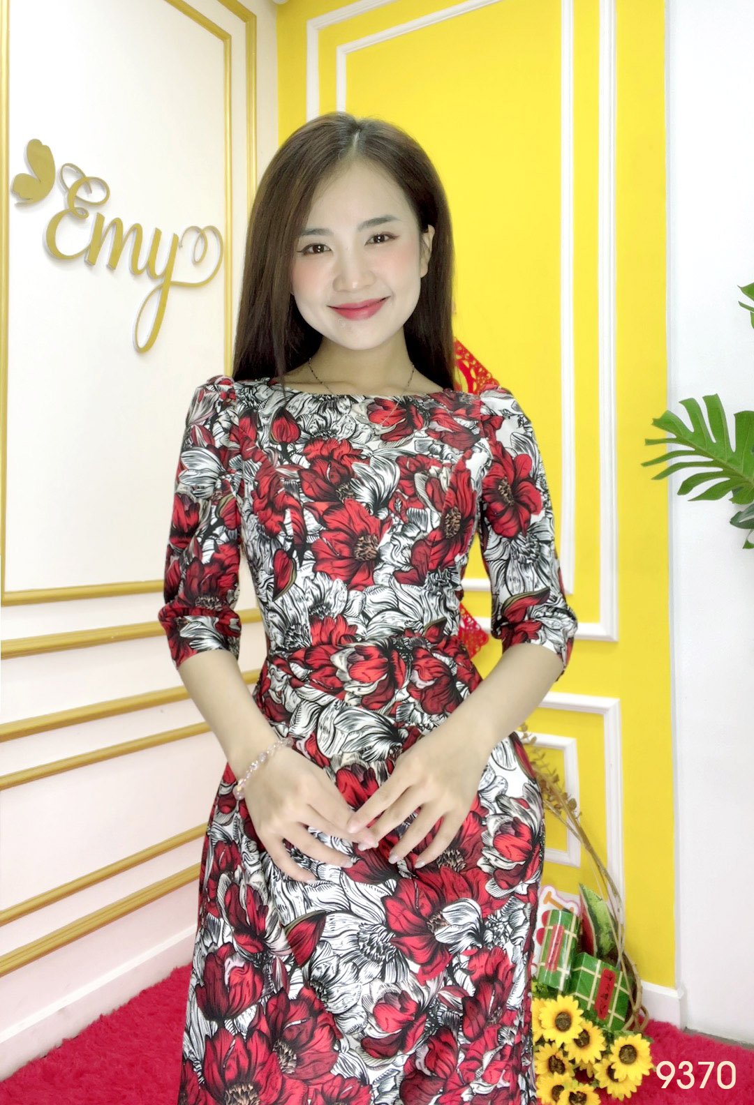 Đầm EMY EM9370 Body A Hoa Đỏ