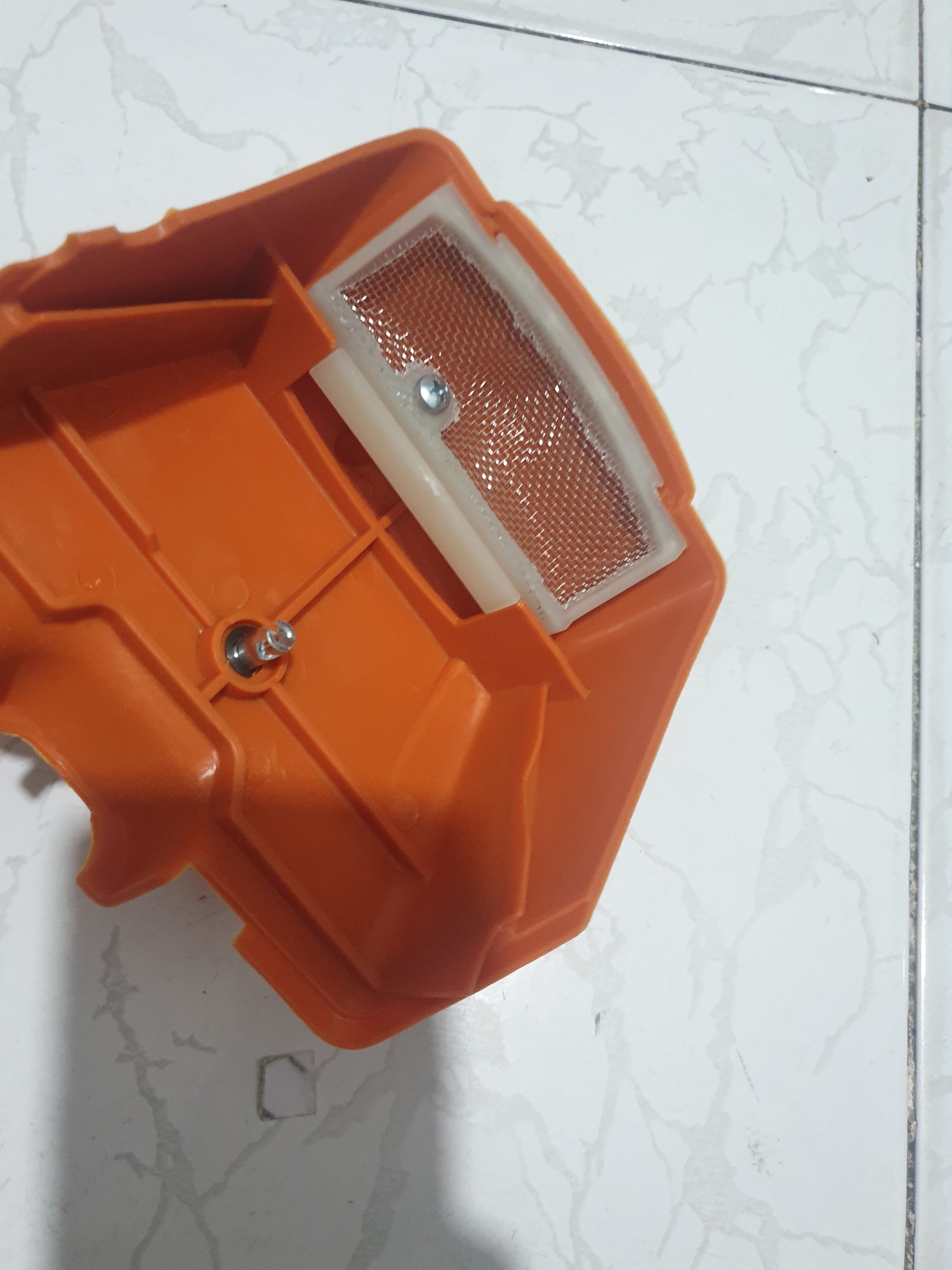 NẮP ĐẬY LỌC GIÓ MÁY CƯA XÍCH 381/382MS