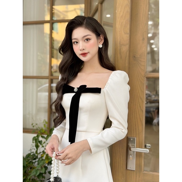 𝐋𝐚𝐮𝐫𝐚 𝐃𝐫𝐞𝐬𝐬 - váy thiết kế dạ tweed đính nơ cổ | Momizi