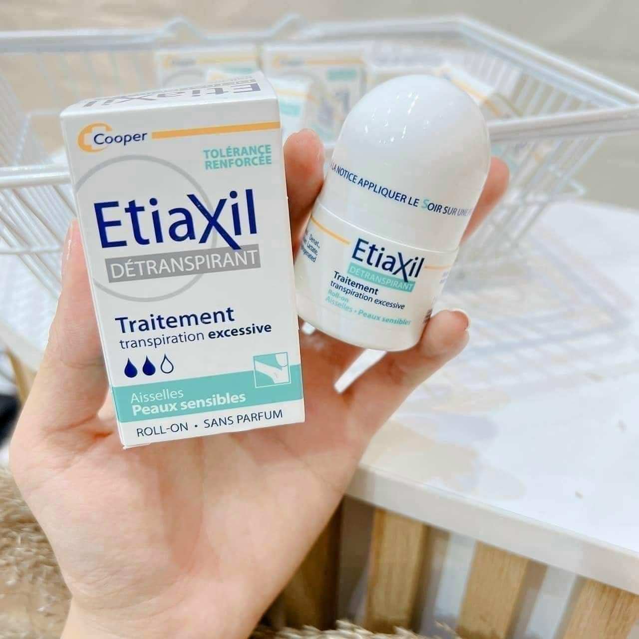 Combo 2 Lăn Khử Mùi Và Ngăn Mồ Hôi Chuyên Sâu Etiaxil 15ml