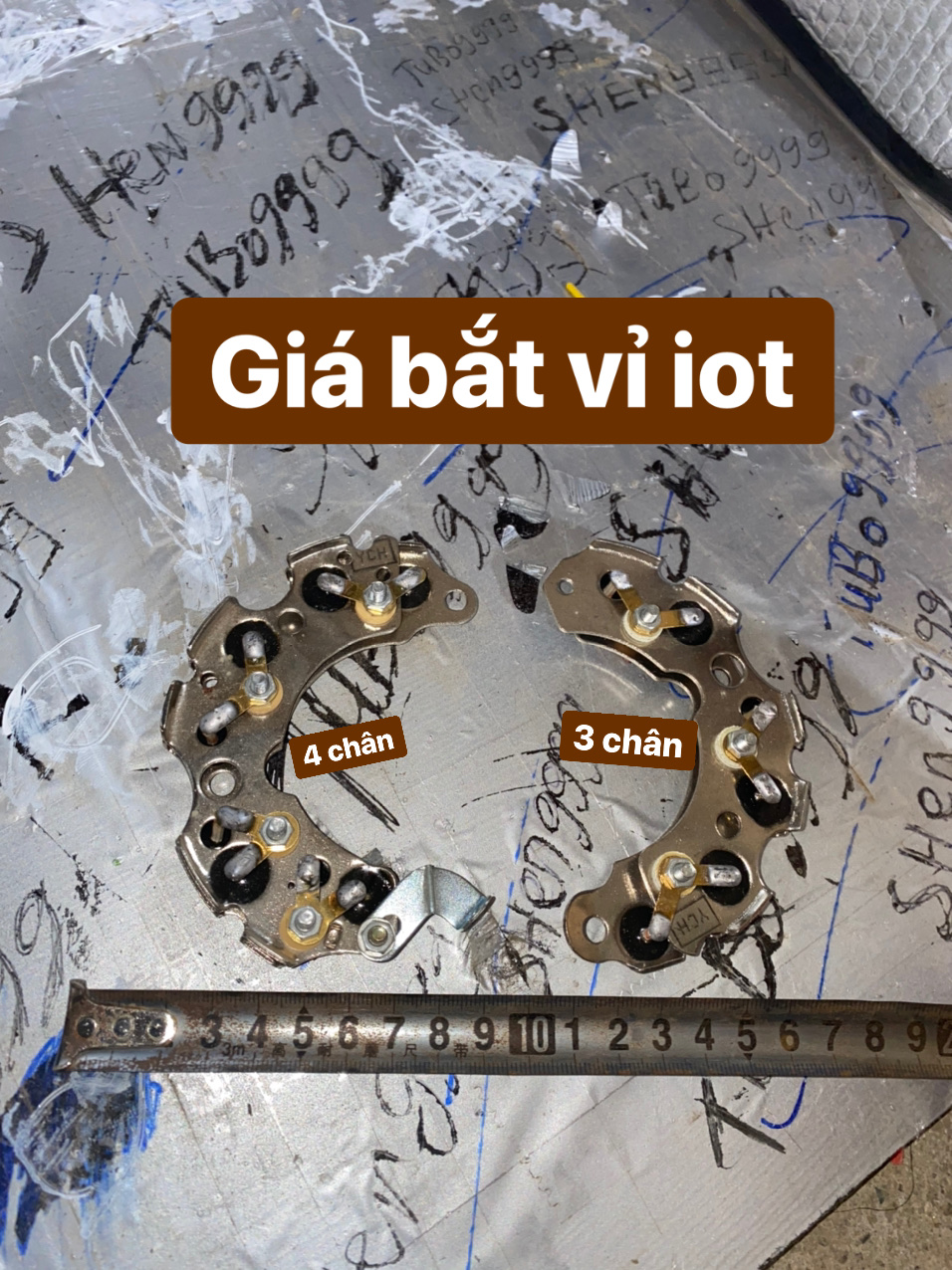 giá bắt vỉ iot 3 chân và 4 chân cho máy phát