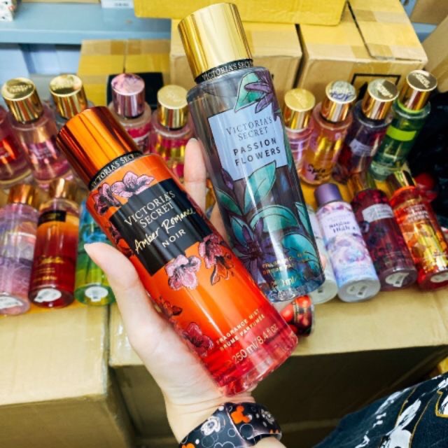 Xịt body vic 250ml