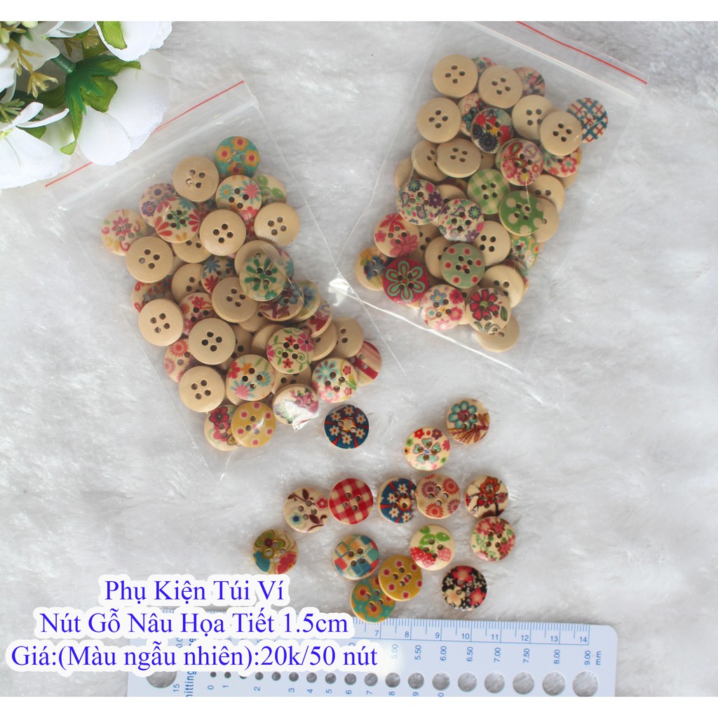 Nút gỗ nâu hoạ tiết làm đồ handmade ( ngẫu nhiên )