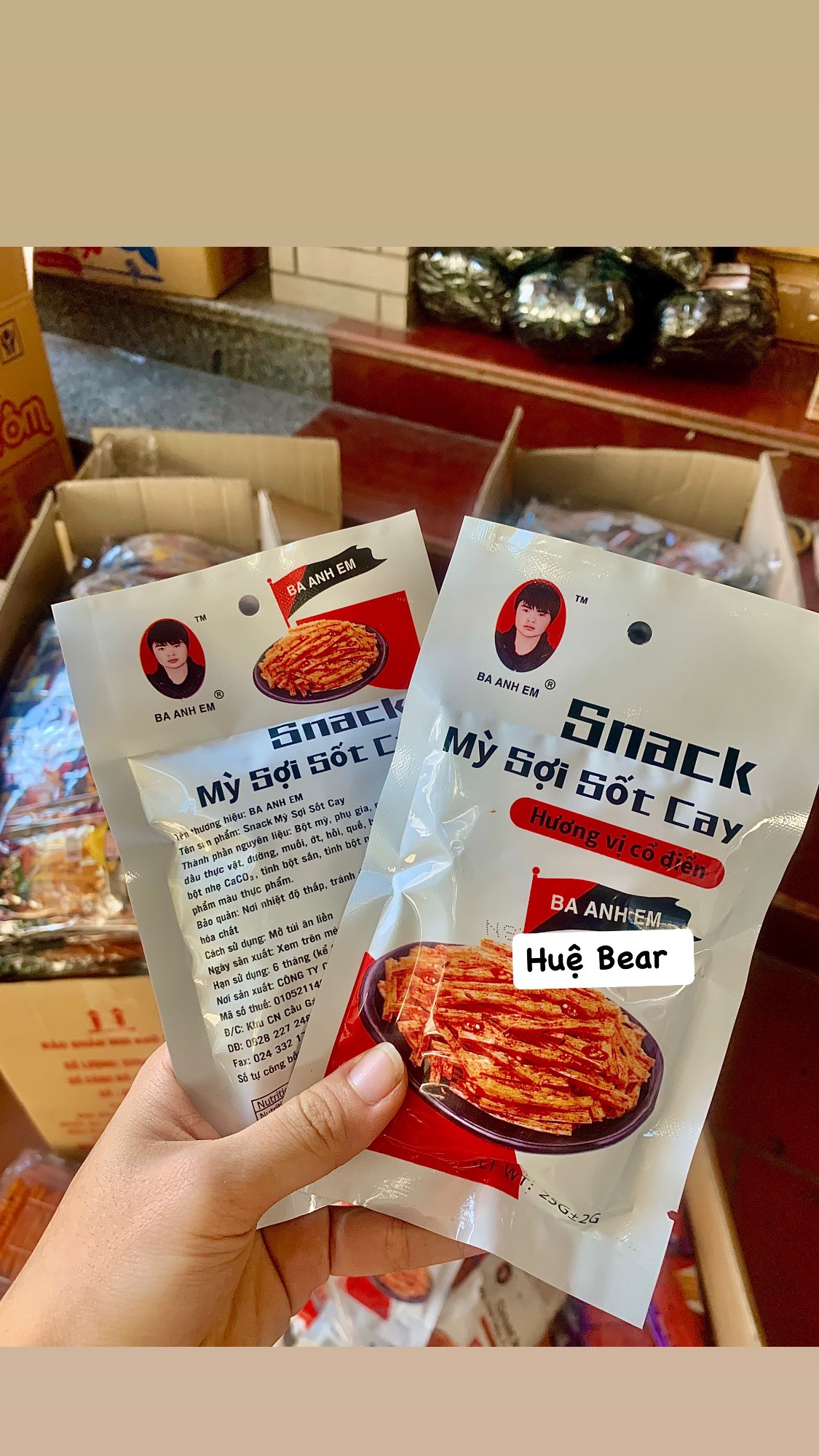 10goi snack mỳ sốt cay