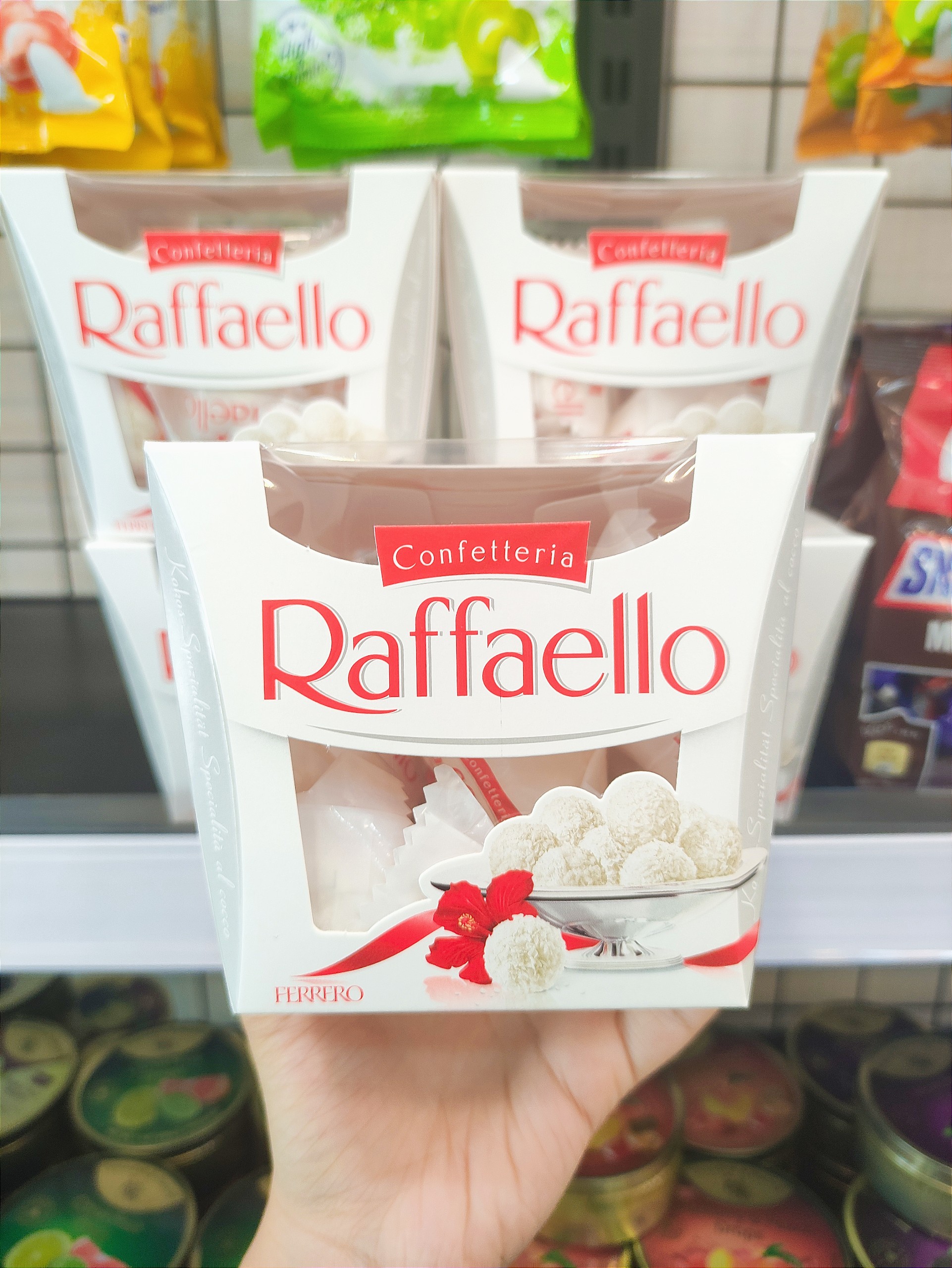 Kẹo Socola dừa Raffaello