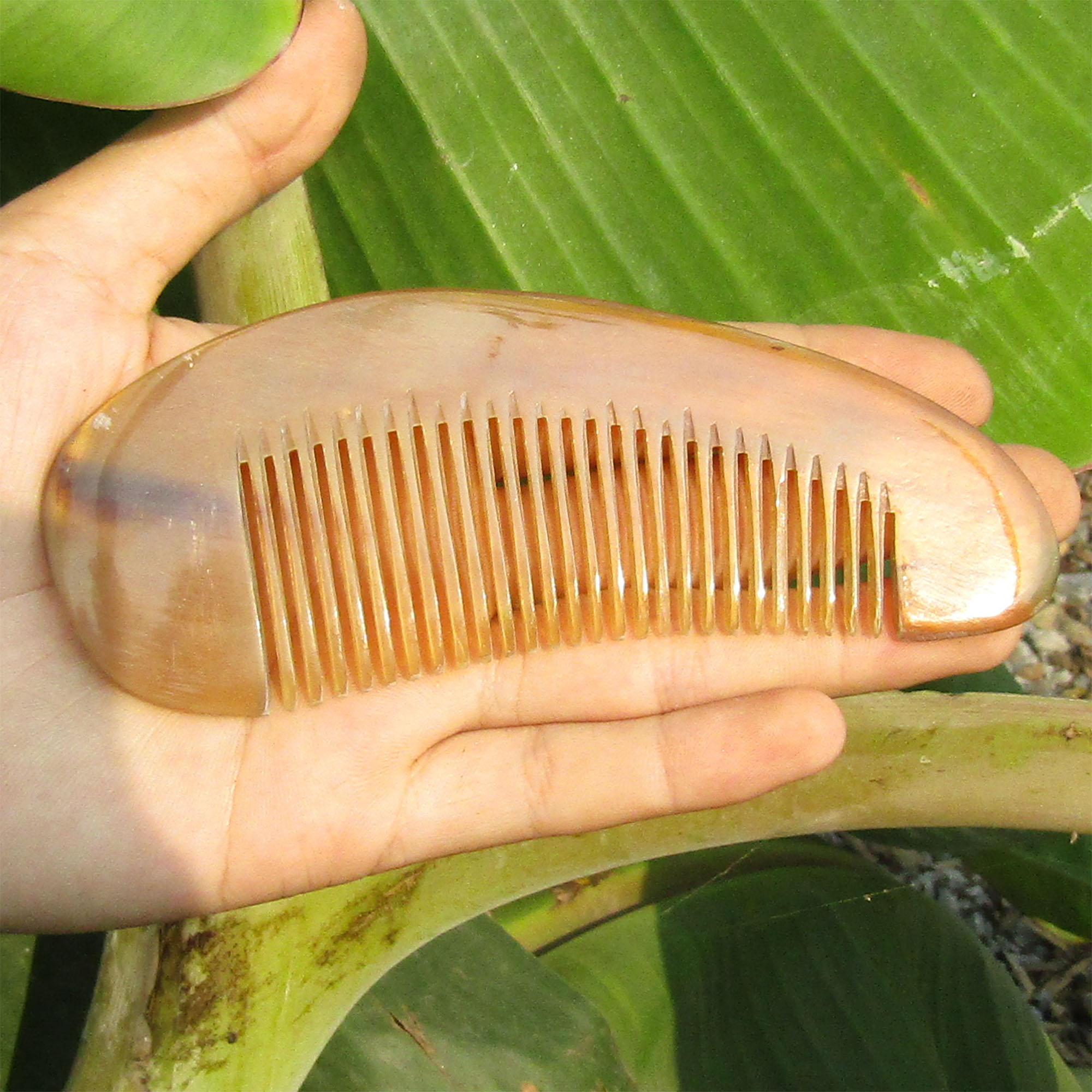 Lược Sừng Cao Cấp Vương Miện