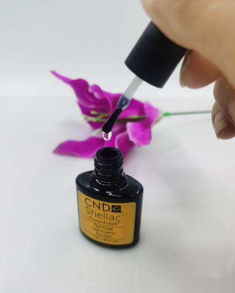 Cặp Base - Top CND Sơn Gel Siêu Bóng Bền chai 7,5ml