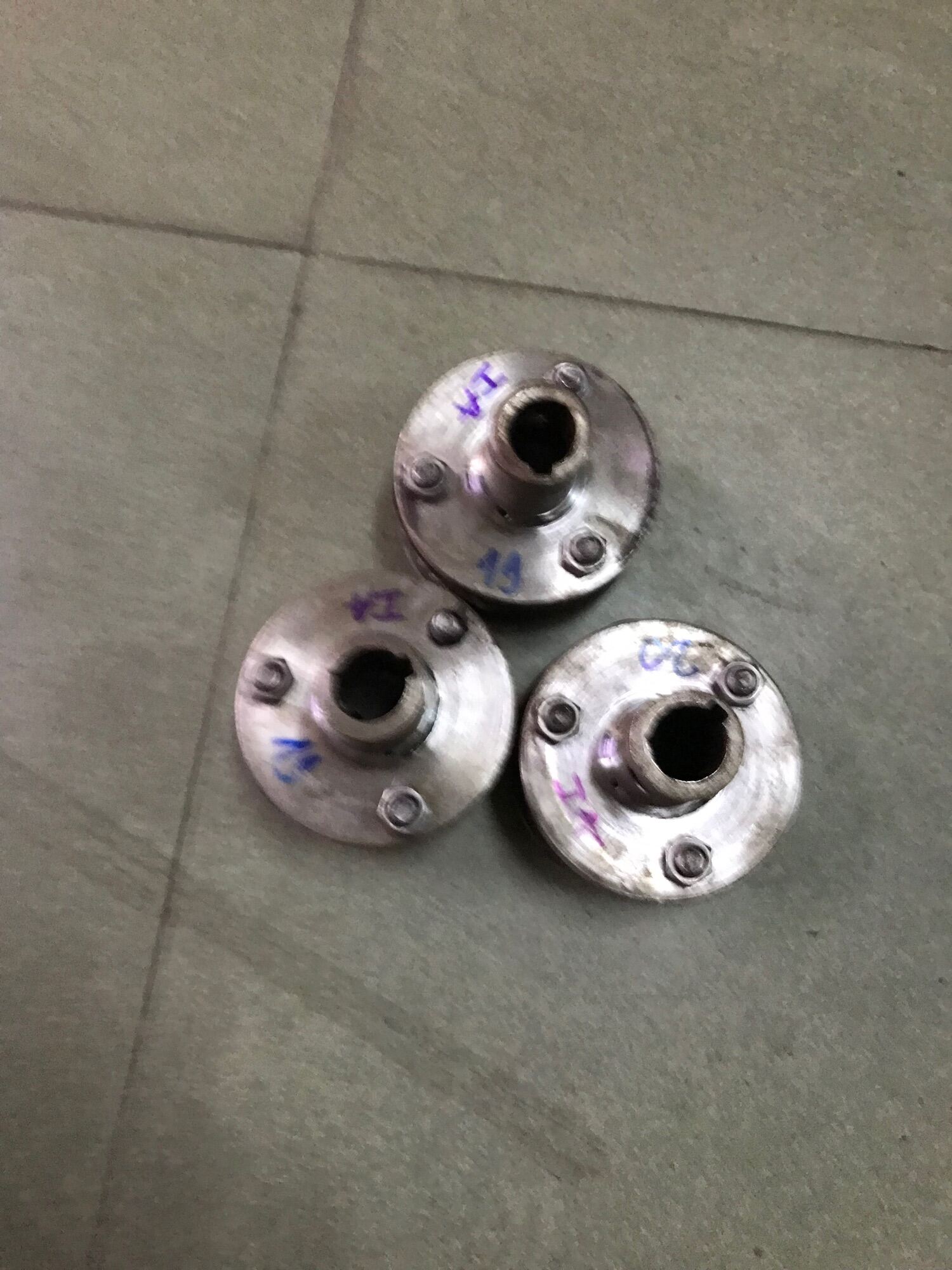 Cục tặt đăng máy nổ lỗ 20